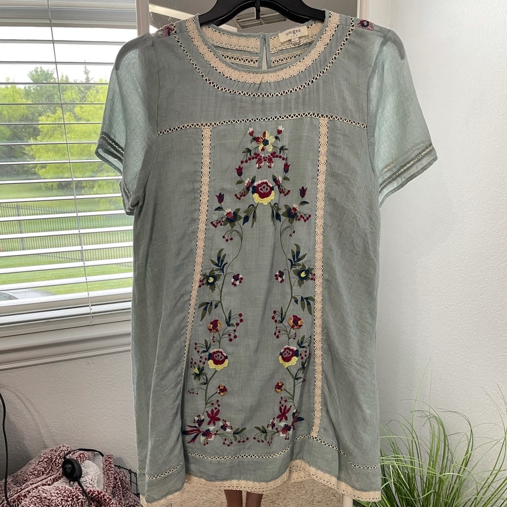 Women’s dress!